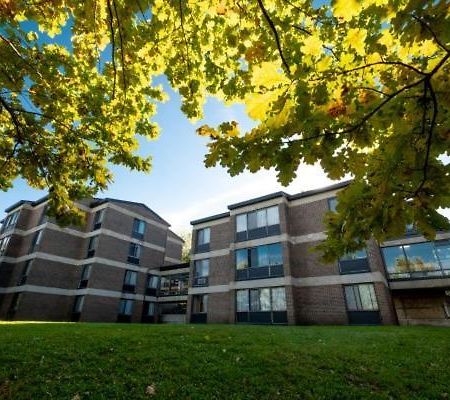 Au Campus Hotell Sherbrooke Exteriör bild