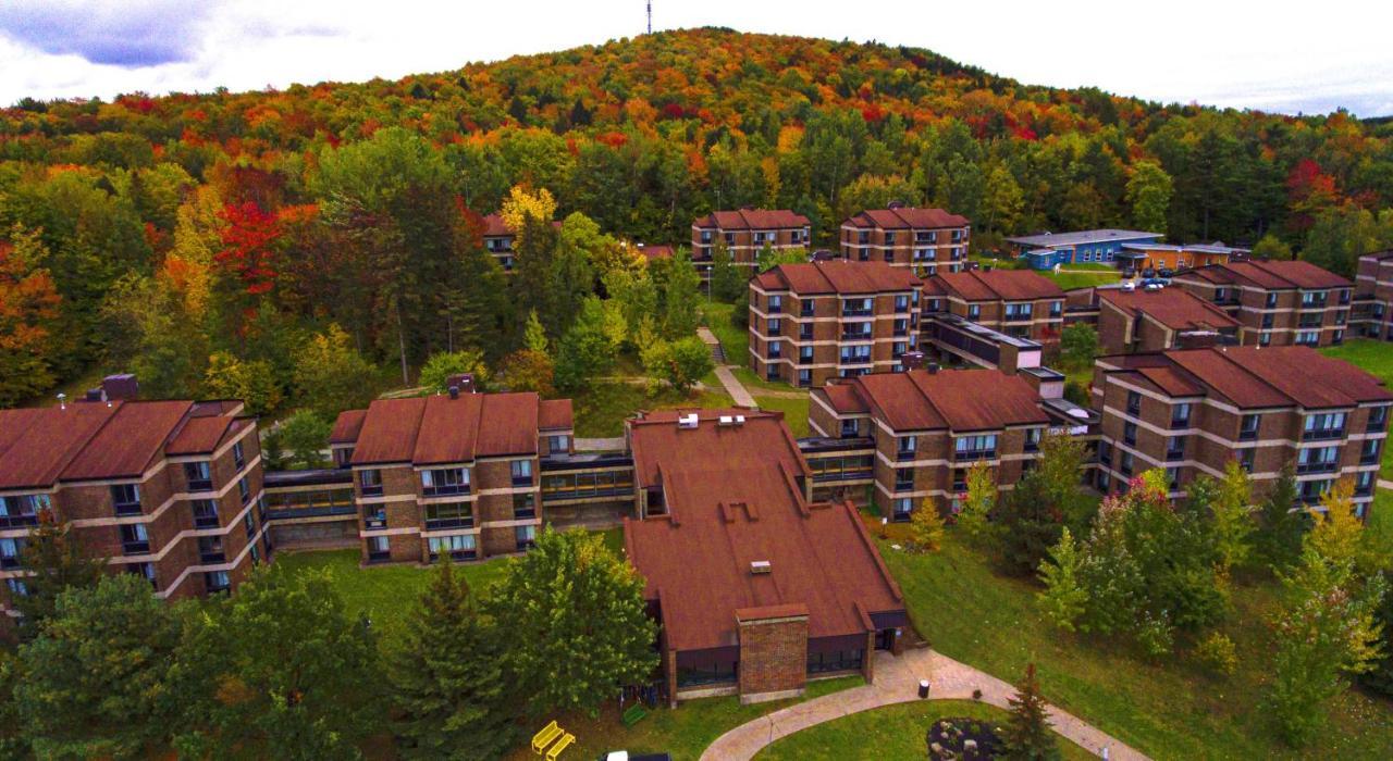 Au Campus Hotell Sherbrooke Exteriör bild
