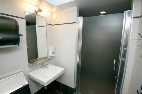 Au Campus Hotell Sherbrooke Exteriör bild